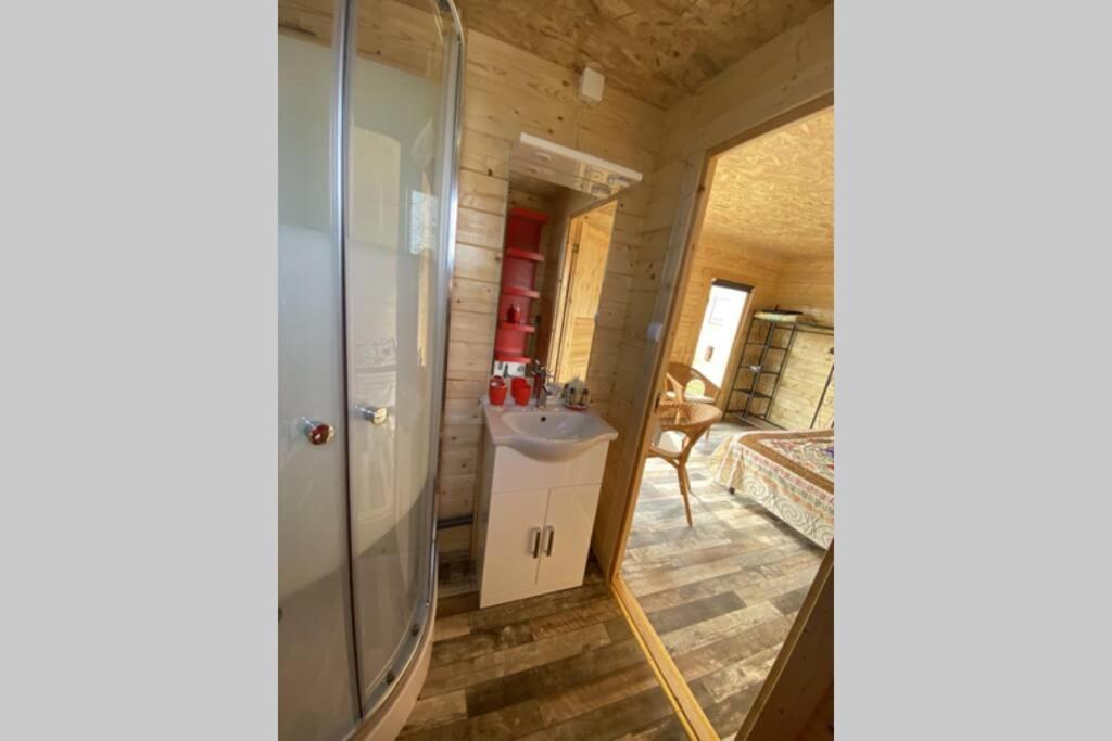 Charmant Chalet Pour 2 Personnes Spa Prive Massillargues-Attuech المظهر الخارجي الصورة