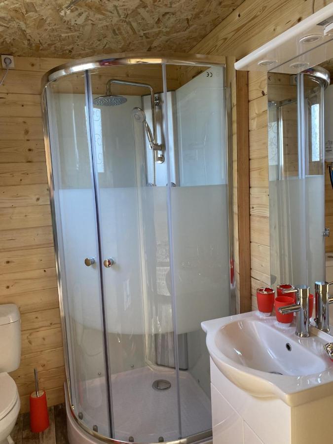 Charmant Chalet Pour 2 Personnes Spa Prive Massillargues-Attuech المظهر الخارجي الصورة